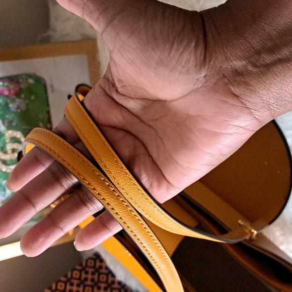 Tory Burch Emerson Satchel EUC - Picture 14 of 16